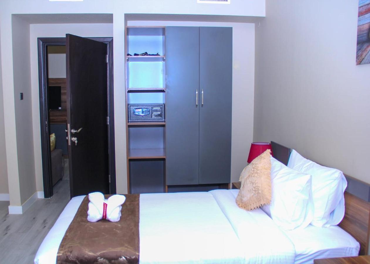 The Saj Hotel Ajman Bagian luar foto