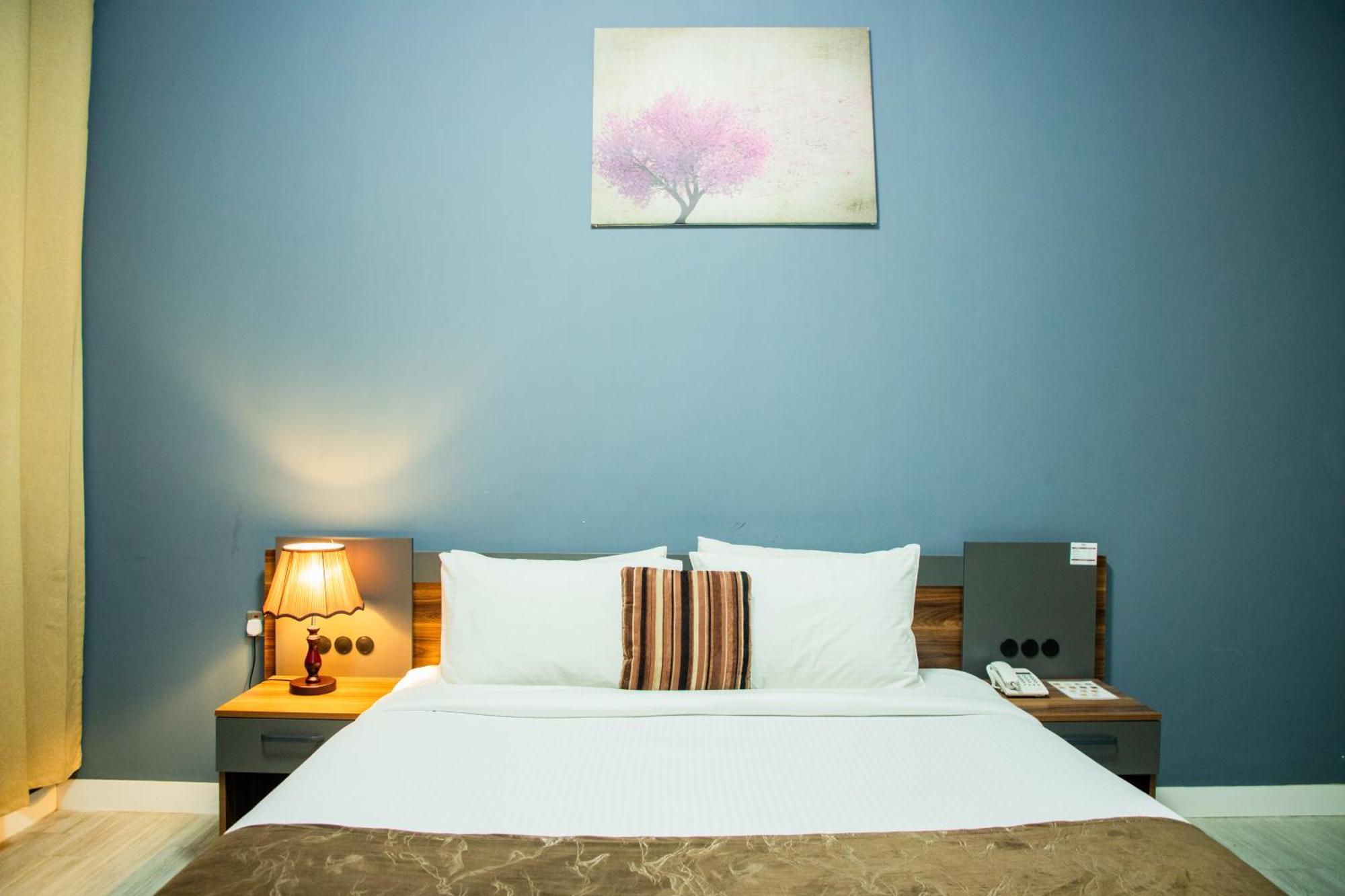 The Saj Hotel Ajman Bagian luar foto