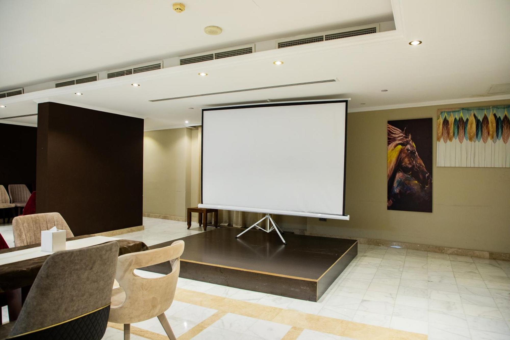 The Saj Hotel Ajman Bagian luar foto