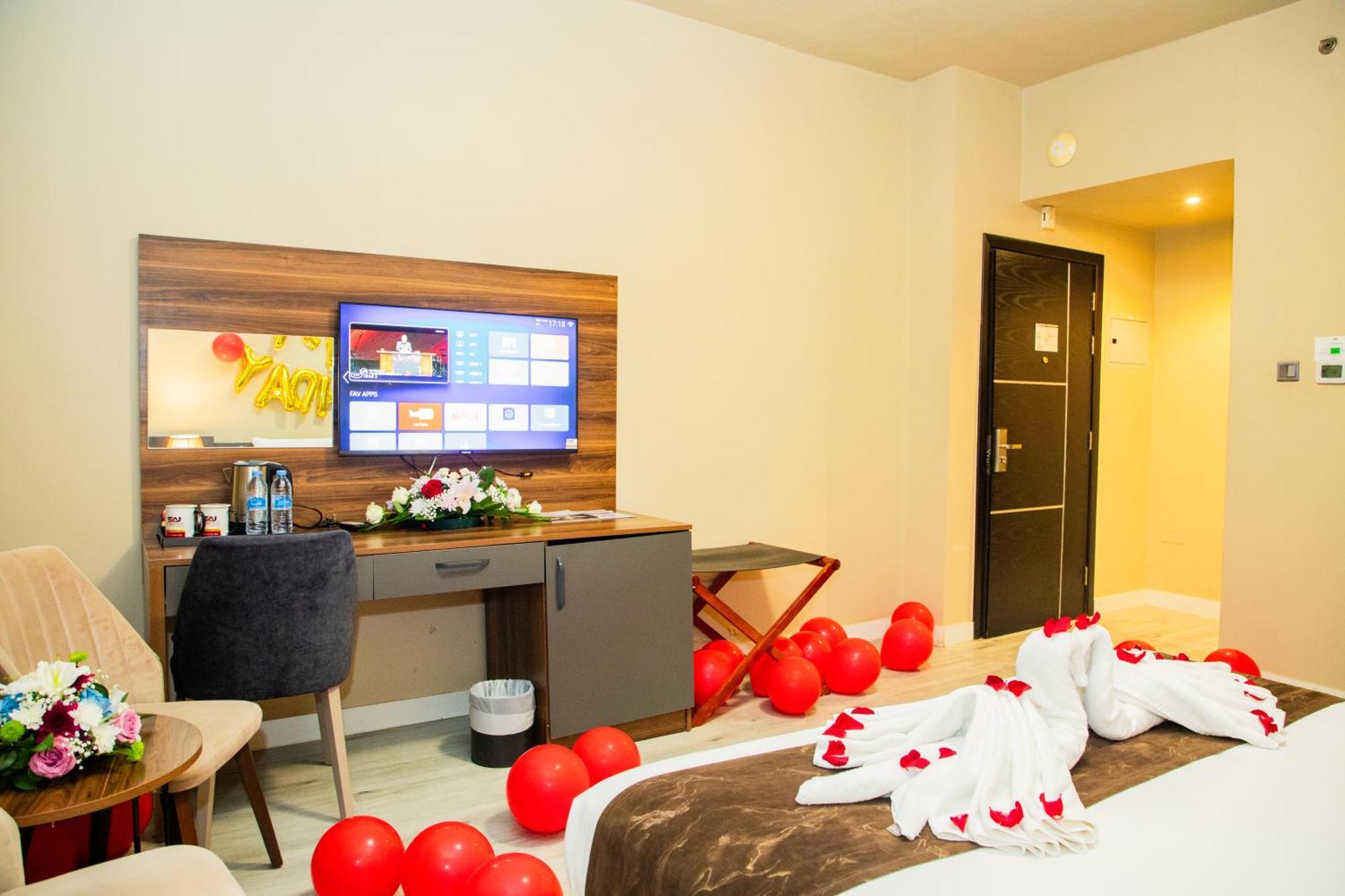 The Saj Hotel Ajman Bagian luar foto