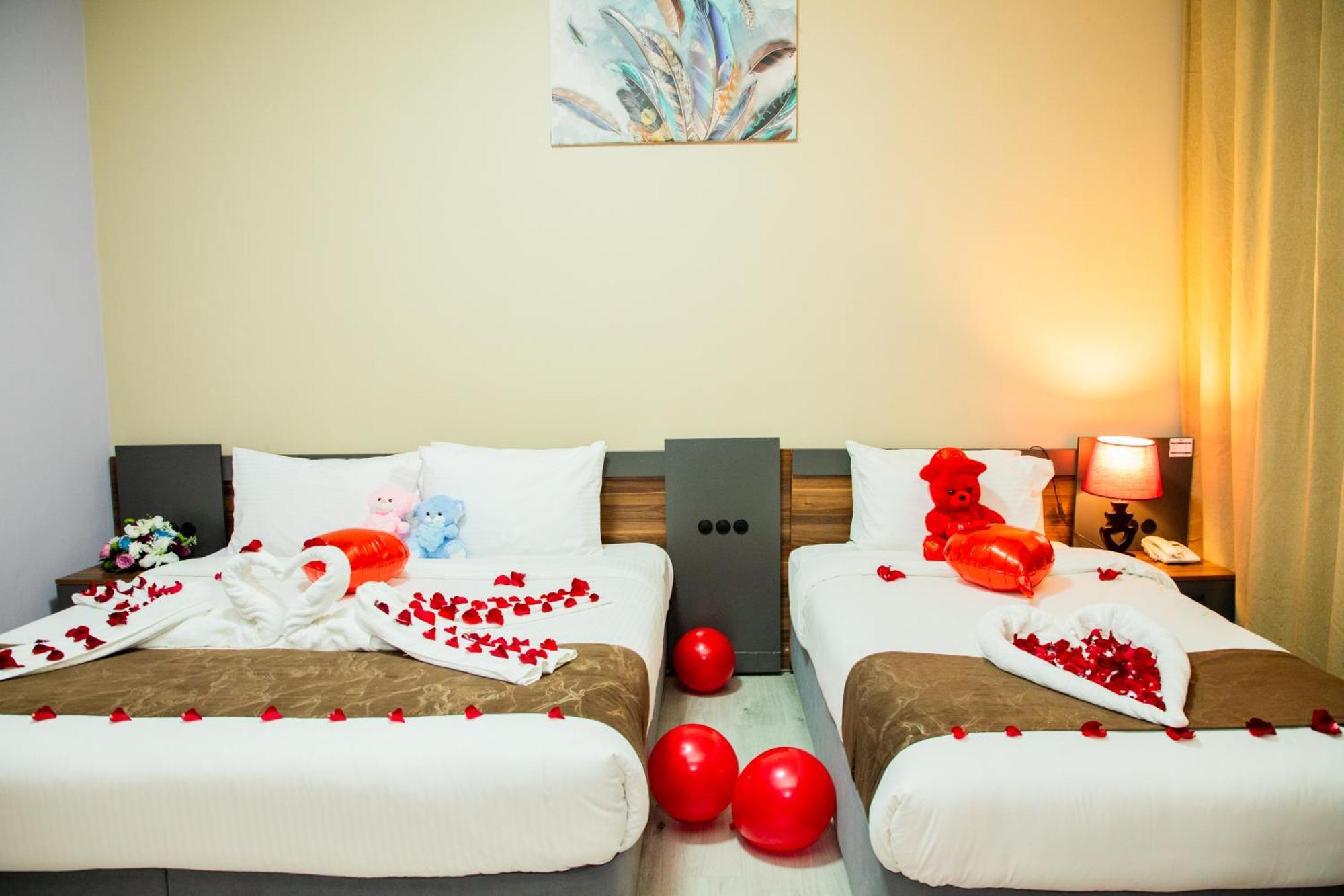 The Saj Hotel Ajman Bagian luar foto