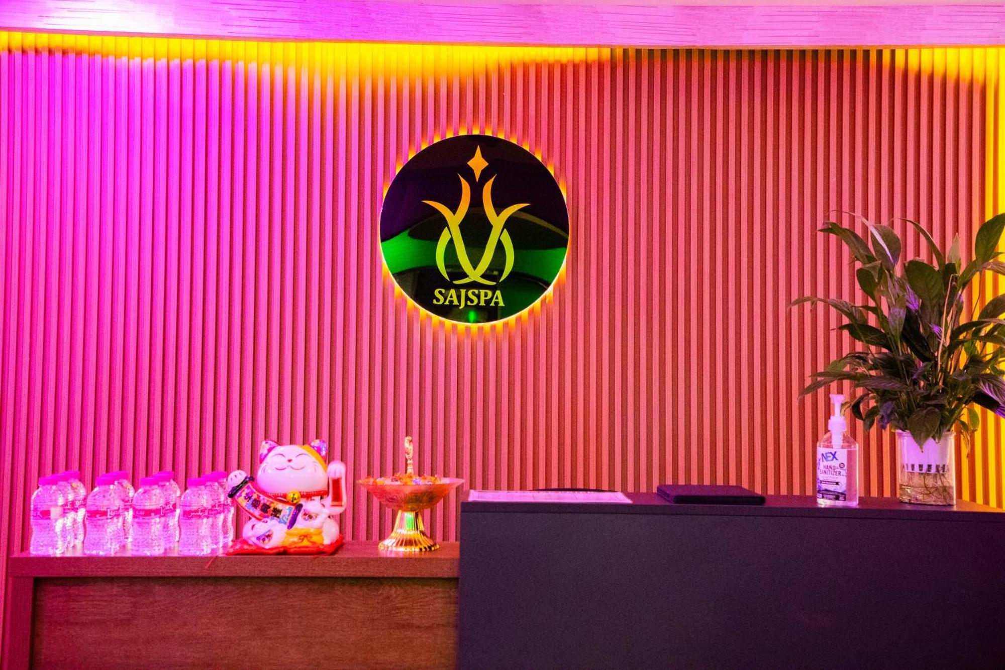 The Saj Hotel Ajman Bagian luar foto